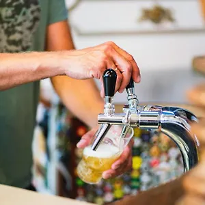 https://three-little-pigs-hostel-berlin.find-berlin-hotels.com