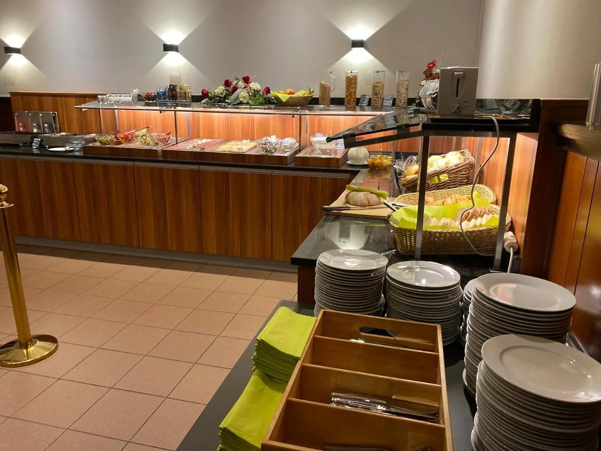 AZIMUT Hotel Nürnberg 3*,  Deutschland